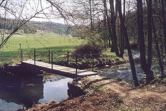 Eine der schönen alten Gollachbrücken (Bild: Neckermann)