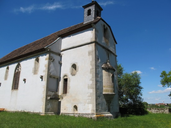 Das um 1230 als Wallfahrtskirche erbaute Kirchlein war auch Gotteshaus für die umliegenden Dörfer und der Burg Brauneck (Bild: Simon Wagner)