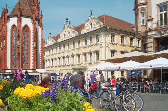Marienkapelle am Markt mit Falkenhaus (Bild: Congress-Tourismus Würzburg / Stadt Würzburg)